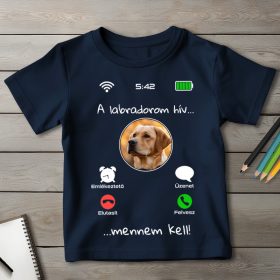 Sárga labradoros póló gyerekeknek sötétkék színben