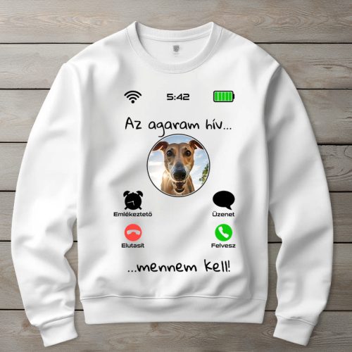 Agaras környakú pulóverk fehér színben