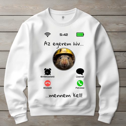 Egeres környakú pulóverk fehér színben