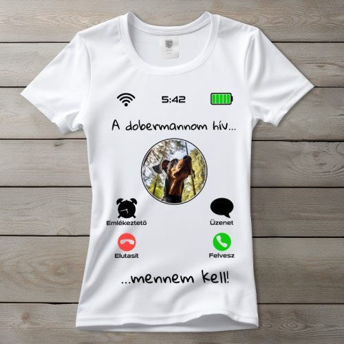 Dobermannos póló nőknek fehér színben