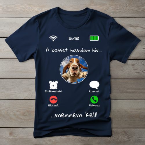 Basset houndos póló férfiaknak sötétkék színben